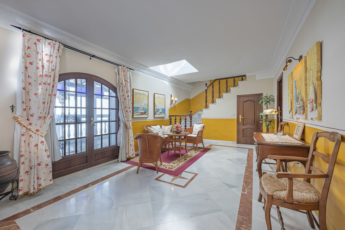 4 Bed Townhouse for sale in Gaucín Costa Del Sol, Málaga, Spain