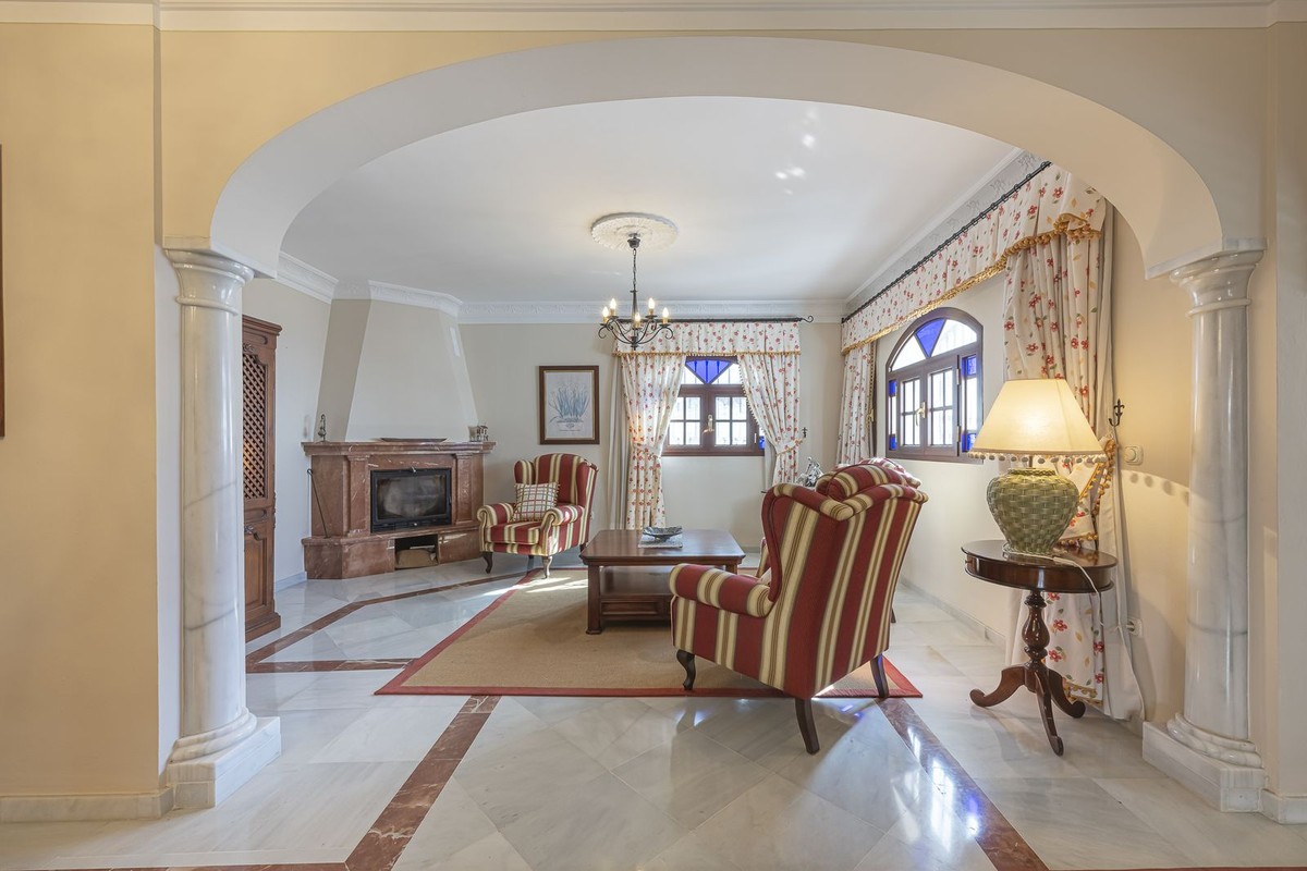 4 Bed Townhouse for sale in Gaucín Costa Del Sol, Málaga, Spain
