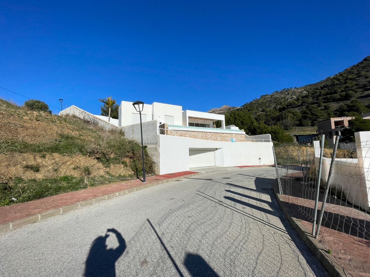 5 Bed Plots for sale in Mijas Costa Del Sol, Málaga, Spain
