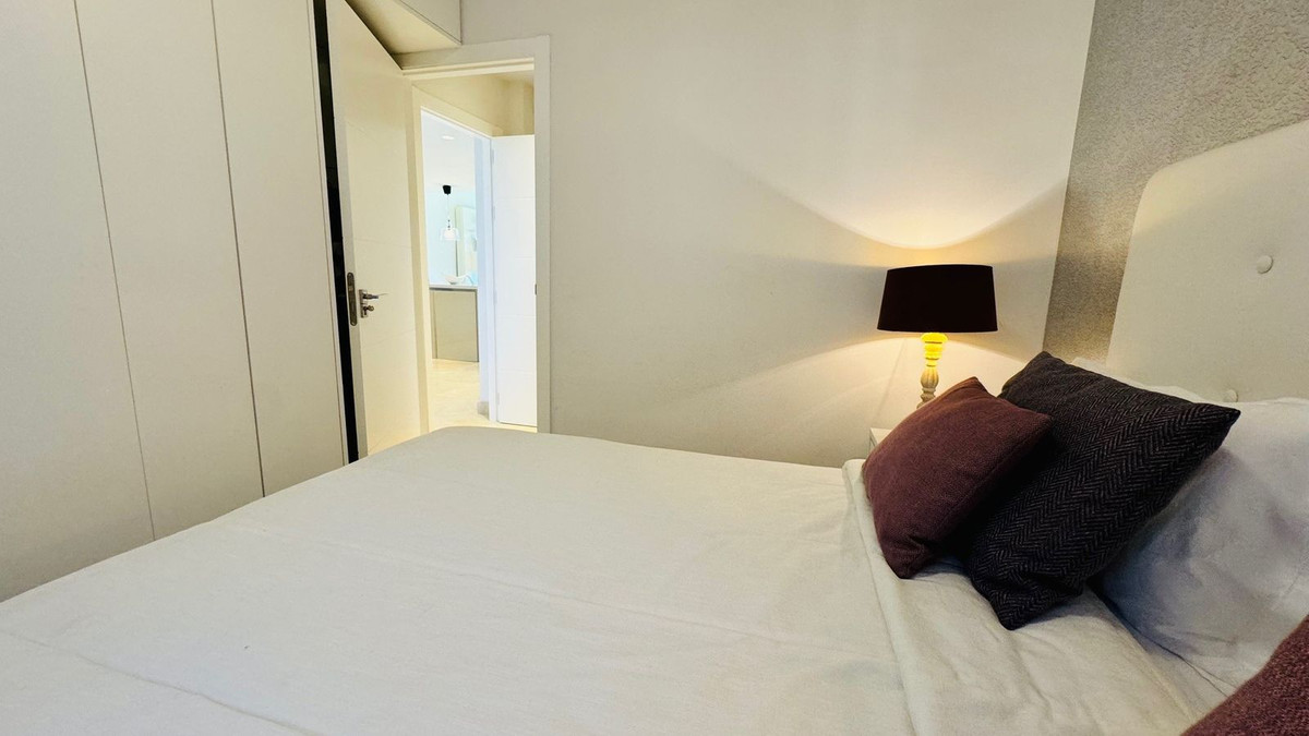 2 Bed Apartment for sale in Elviria Costa Del Sol, Málaga, Spain