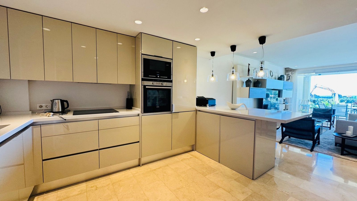 2 Bed Apartment for sale in Elviria Costa Del Sol, Málaga, Spain