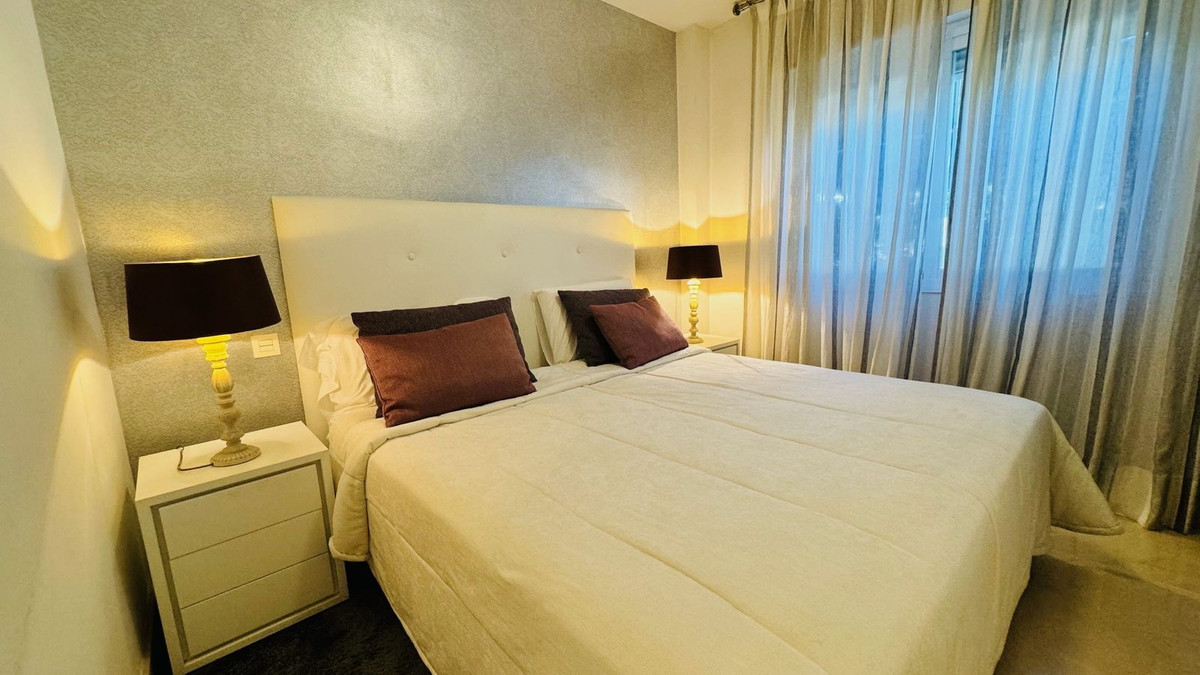 2 Bed Apartment for sale in Elviria Costa Del Sol, Málaga, Spain