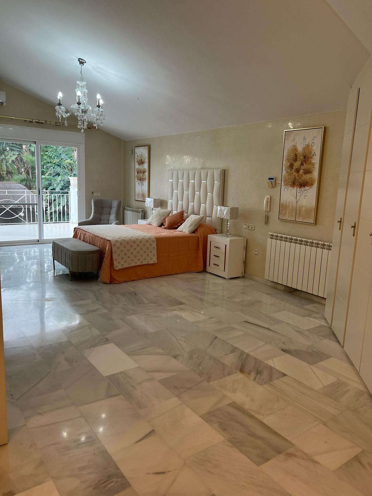 Se vende Villa - Chalet de 5 dormitorios en Costa Del Sol, Málaga, España
