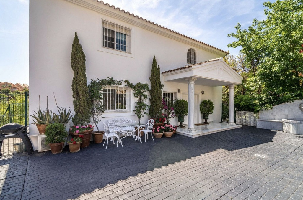 Se vende Villa - Chalet de 5 dormitorios en Costa Del Sol, Málaga, España