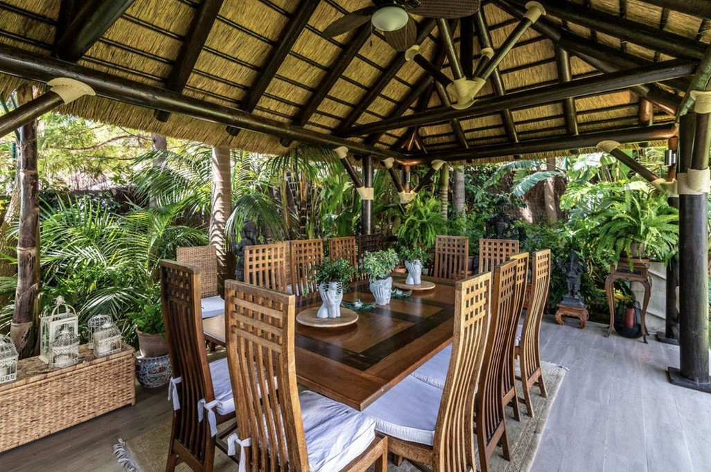 Se vende Villa - Chalet de 5 dormitorios en Costa Del Sol, Málaga, España