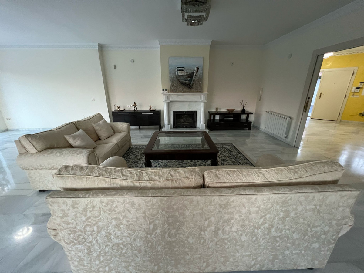 Se vende Villa - Chalet de 5 dormitorios en Costa Del Sol, Málaga, España