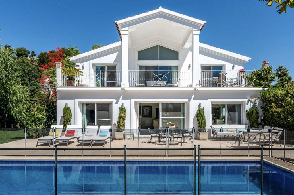 Se vende Villa - Chalet de 5 dormitorios en Costa Del Sol, Málaga, España