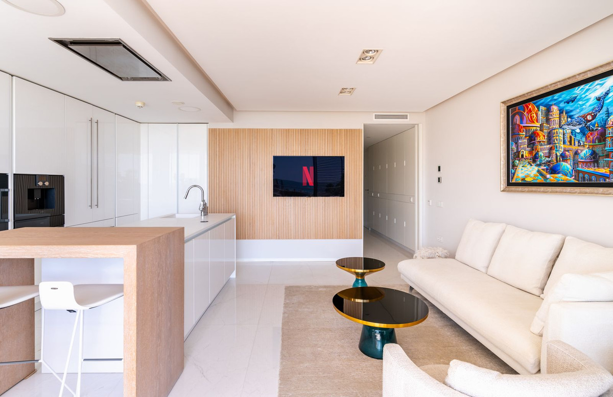 2 Bed Apartment for sale in Estepona Costa Del Sol, Málaga, Spain