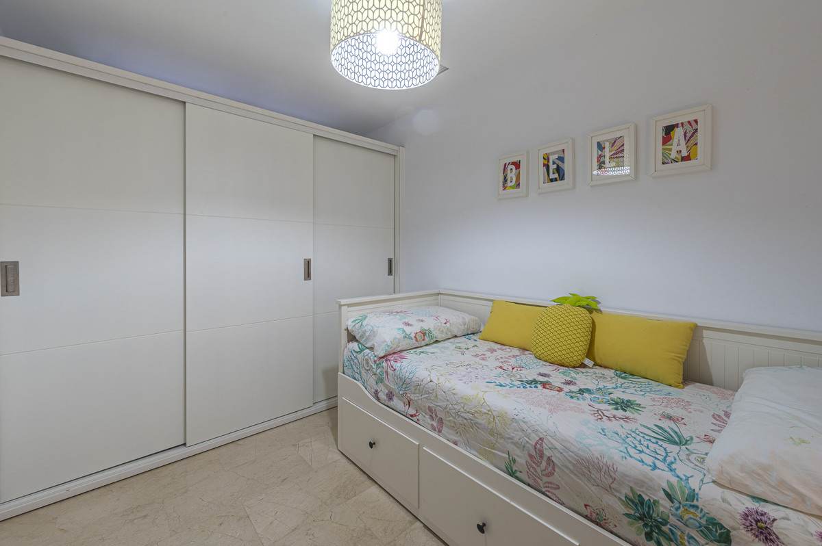 1 Bed Apartment for sale in The Golden Mile Costa Del Sol, Málaga, Spain