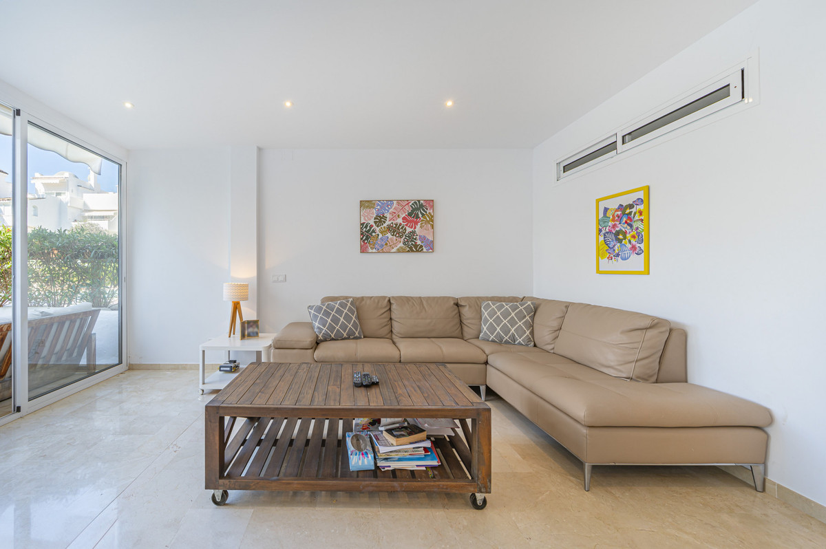 1 Bed Apartment for sale in The Golden Mile Costa Del Sol, Málaga, Spain