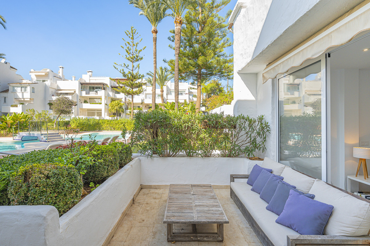 1 Bed Apartment for sale in The Golden Mile Costa Del Sol, Málaga, Spain