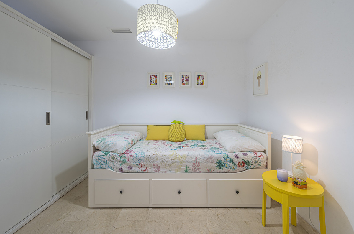 1 Bed Apartment for sale in The Golden Mile Costa Del Sol, Málaga, Spain