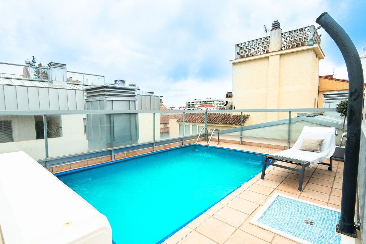 4 Bed Apartment for sale in Fuengirola Costa Del Sol, Málaga, Spain