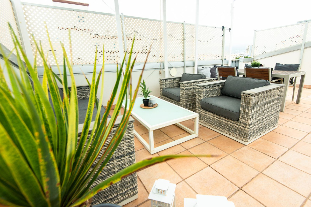 4 Bed Apartment for sale in Fuengirola Costa Del Sol, Málaga, Spain