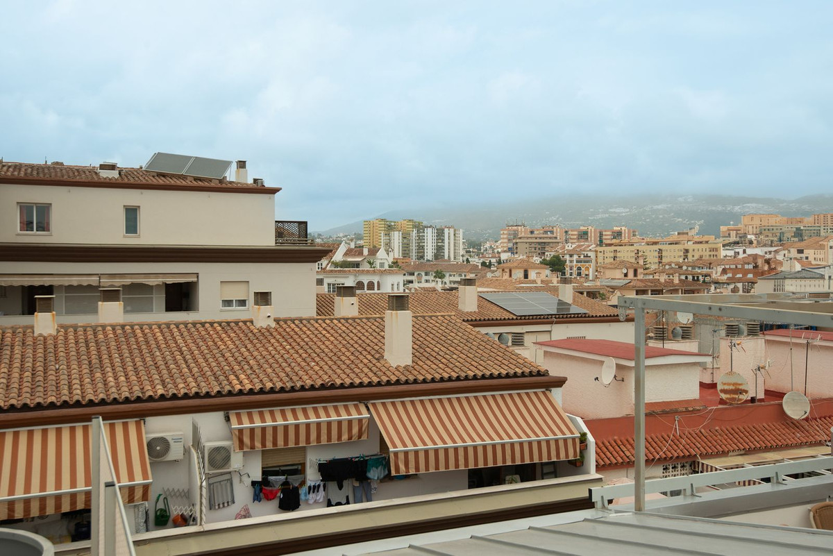 4 Bed Apartment for sale in Fuengirola Costa Del Sol, Málaga, Spain