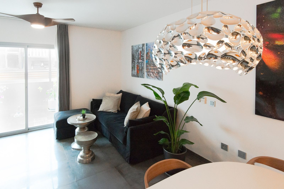 4 Bed Apartment for sale in Fuengirola Costa Del Sol, Málaga, Spain