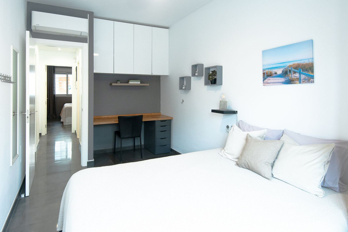 4 Bed Apartment for sale in Fuengirola Costa Del Sol, Málaga, Spain