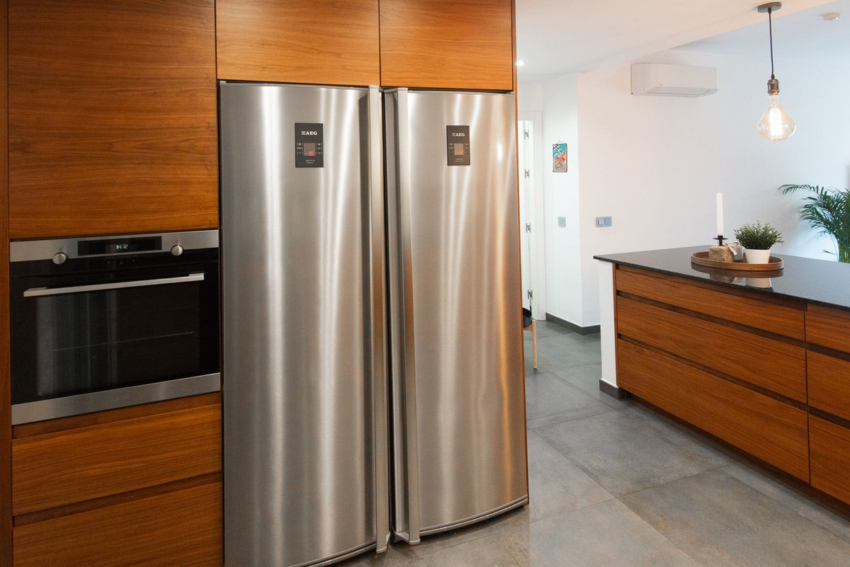 4 Bed Apartment for sale in Fuengirola Costa Del Sol, Málaga, Spain
