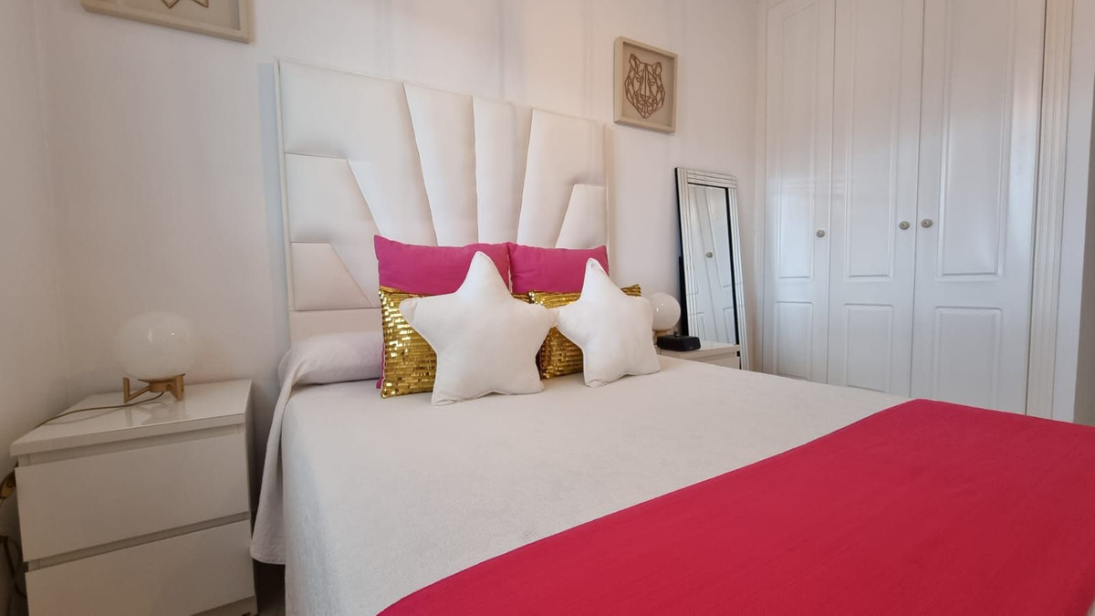 2 Bed Apartment for sale in San Luis De Sabinillas Costa Del Sol, Málaga, Spain