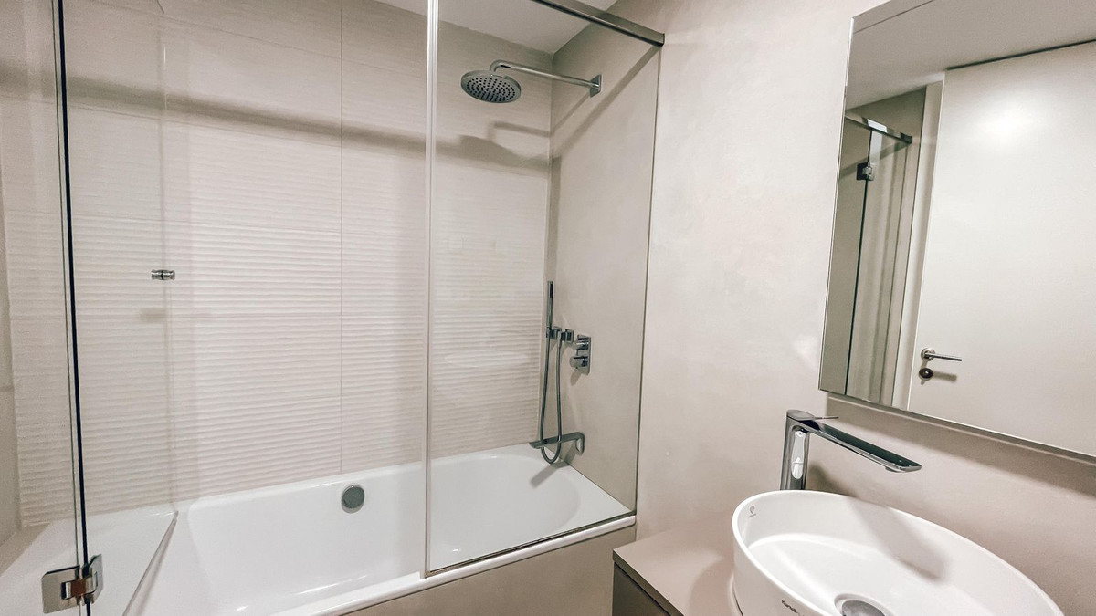 3 Bed Apartment for sale in Estepona Costa Del Sol, Málaga, Spain