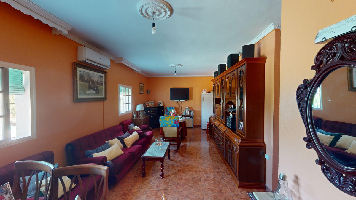 3 Bed Townhouse for sale in Vélezmálaga Costa Del Sol East, Málaga, Spain