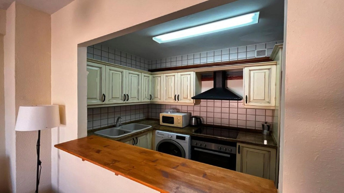 1 Bed Apartment for sale in Fuengirola Costa Del Sol, Málaga, Spain