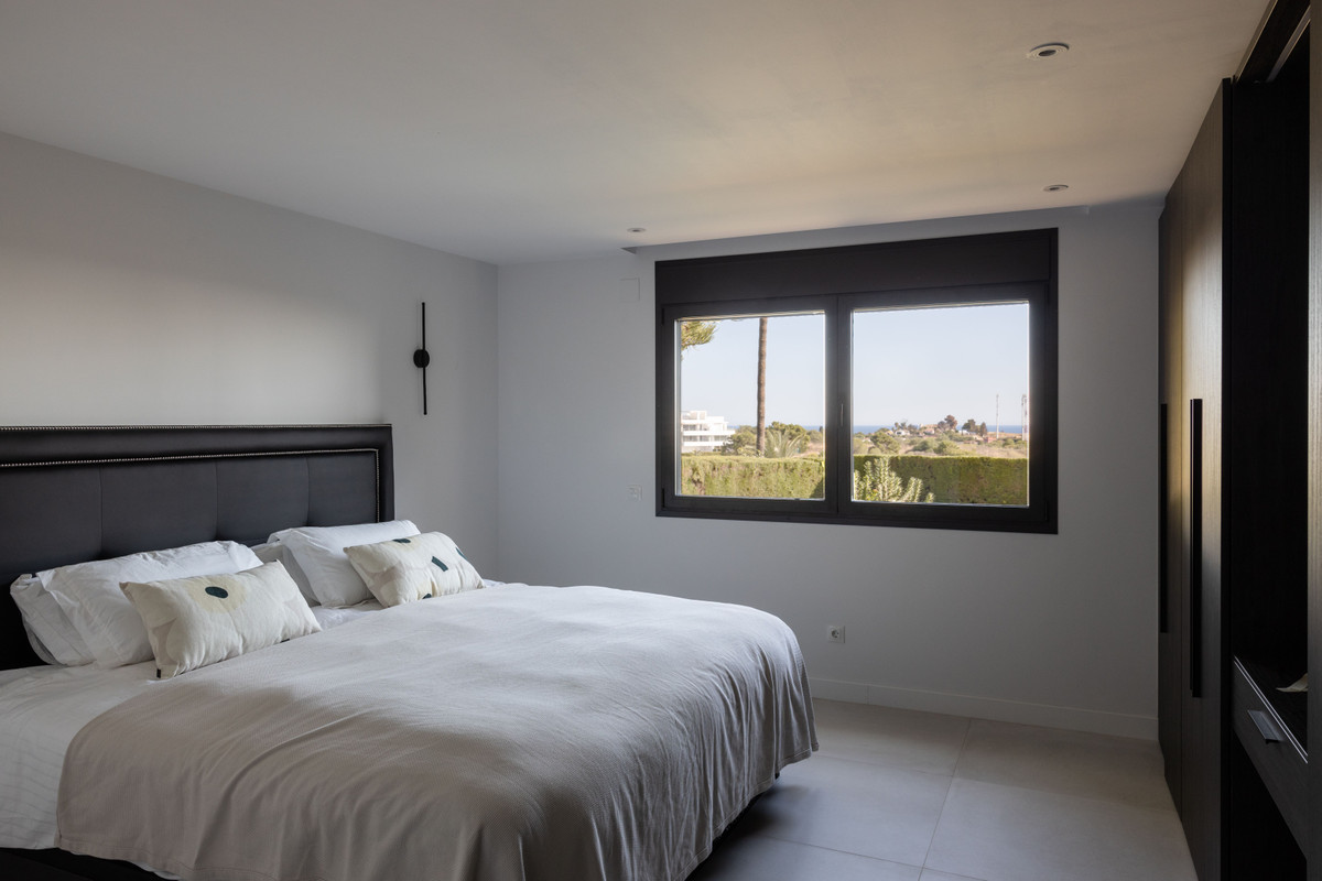 3 Bed Townhouse for sale in La Quinta Costa Del Sol, Málaga, Spain