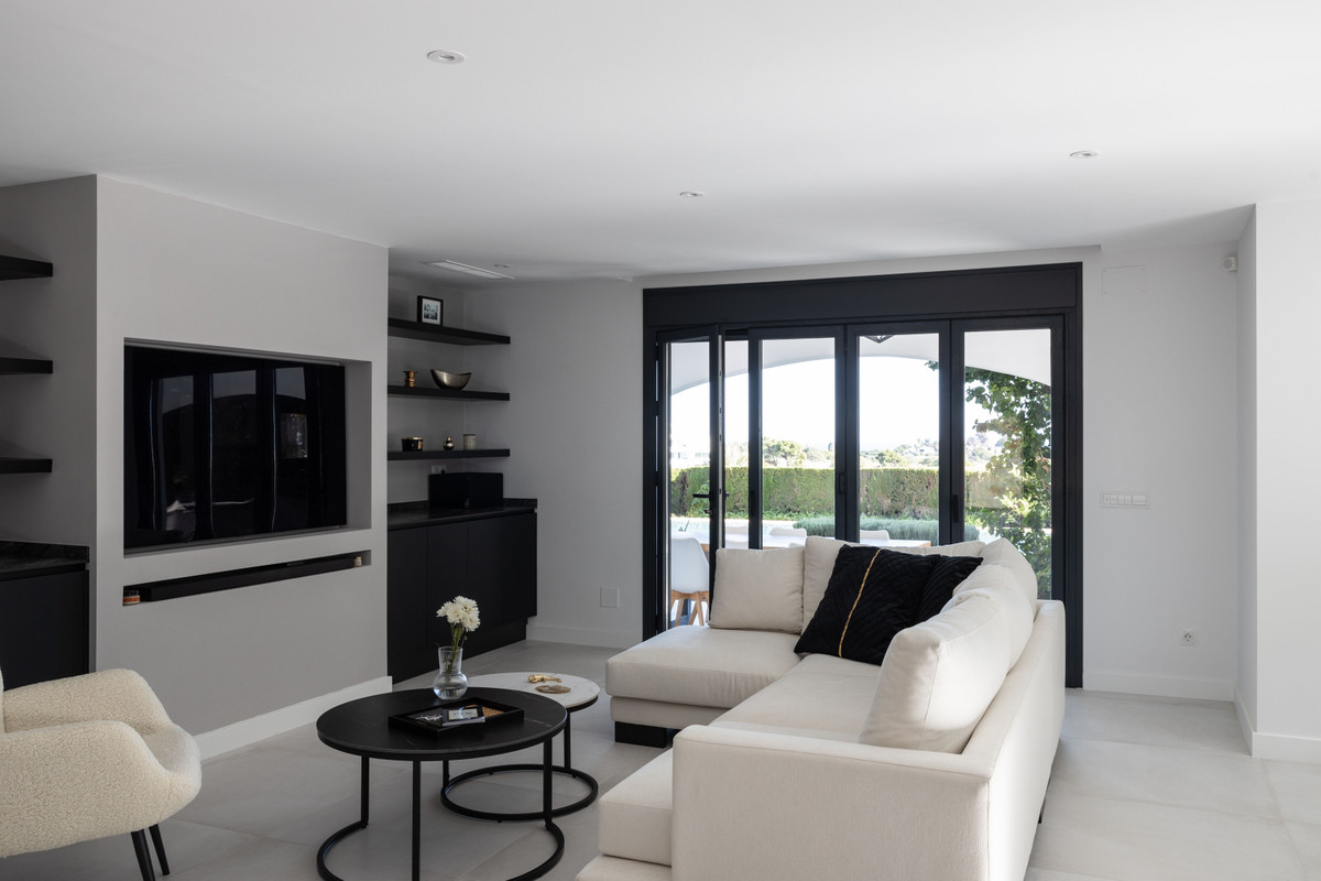 3 Bed Townhouse for sale in La Quinta Costa Del Sol, Málaga, Spain