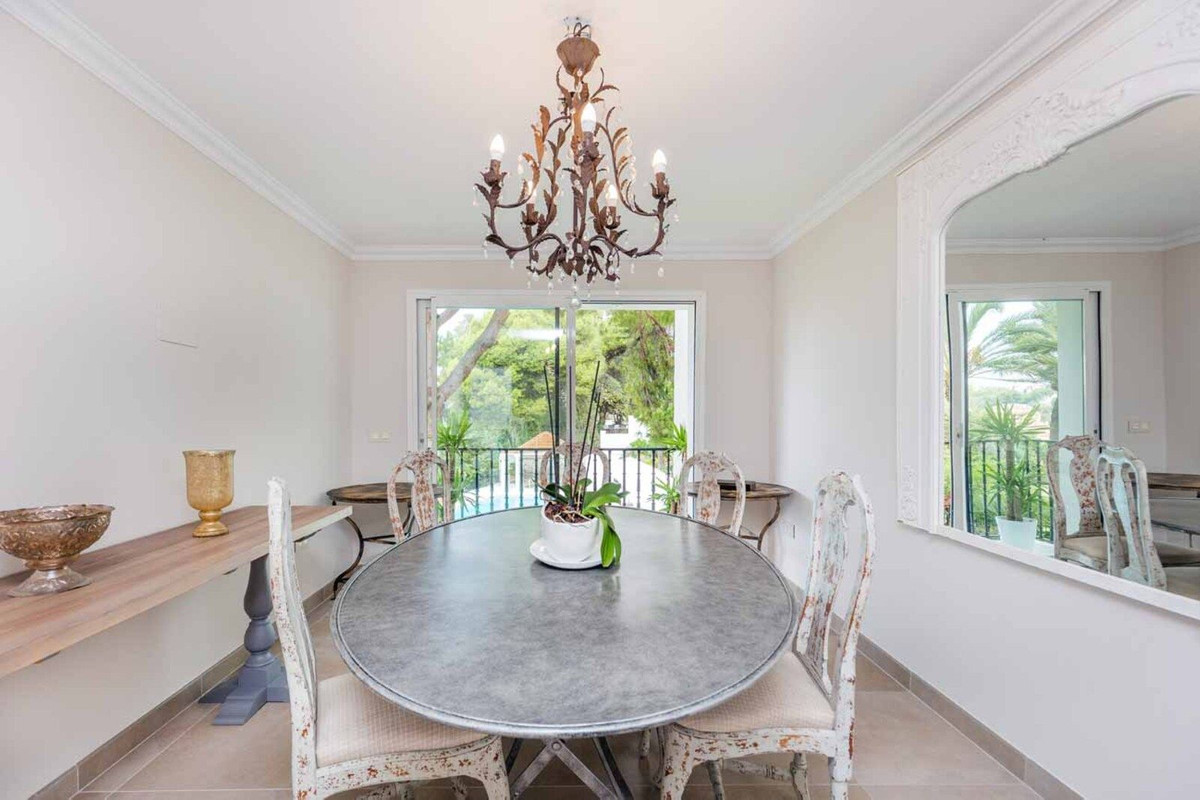 6 Bed Townhouse for sale in Río Real Costa Del Sol, Málaga, Spain