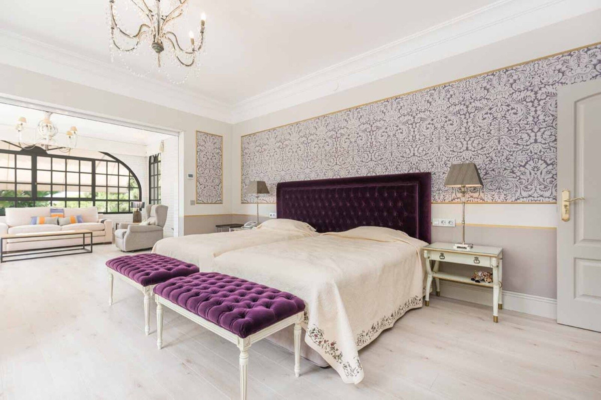 6 Bed Townhouse for sale in Río Real Costa Del Sol, Málaga, Spain