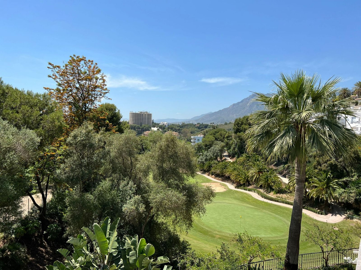 6 Bed Townhouse for sale in Río Real Costa Del Sol, Málaga, Spain