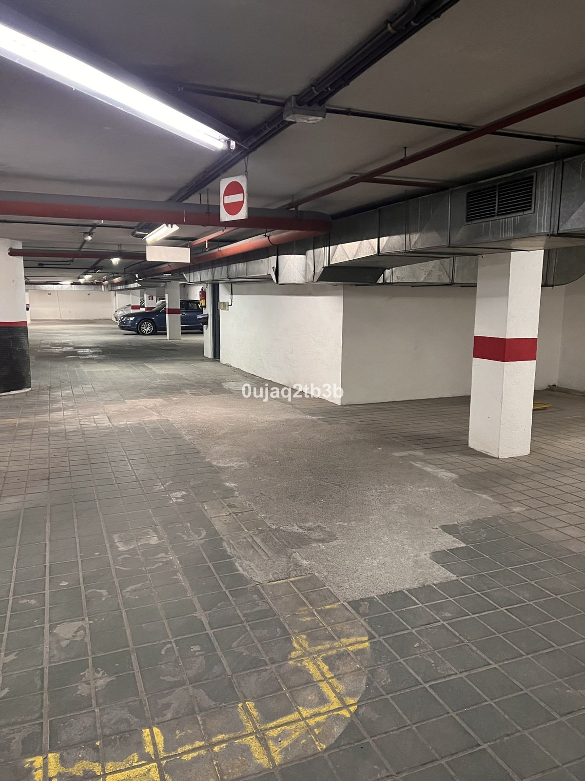 Se vende Aparcamiento de 1 dormitorios en Costa Del Sol, Málaga, España