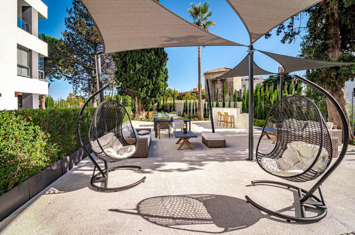 3 Bed Apartment for sale in Marbella Costa Del Sol, Málaga, Spain