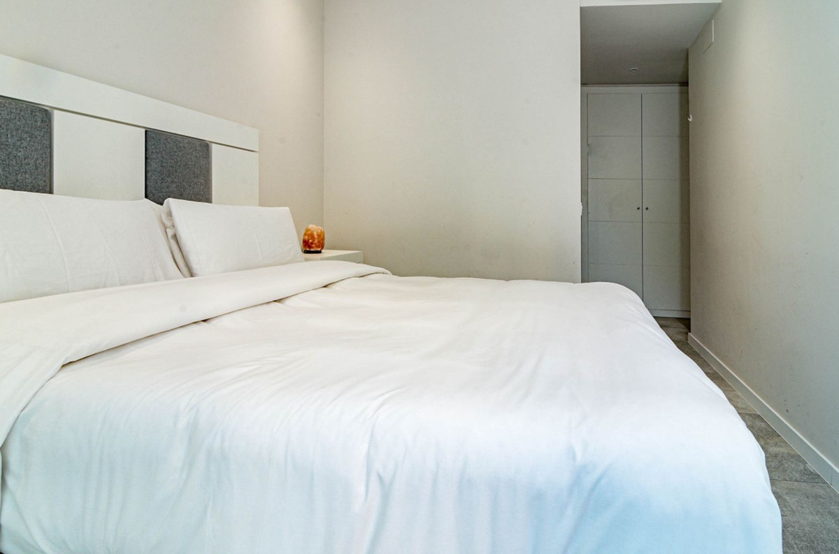 3 Bed Apartment for sale in Marbella Costa Del Sol, Málaga, Spain