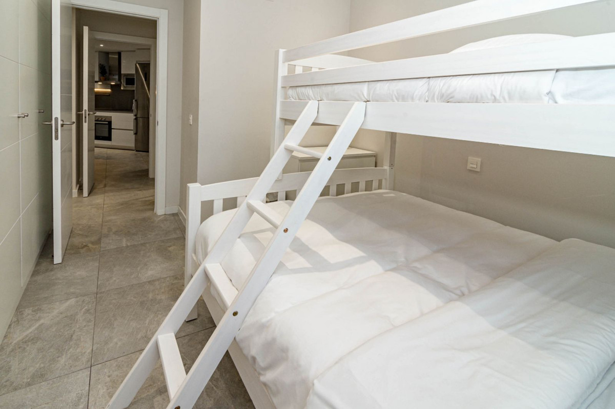 3 Bed Apartment for sale in Marbella Costa Del Sol, Málaga, Spain