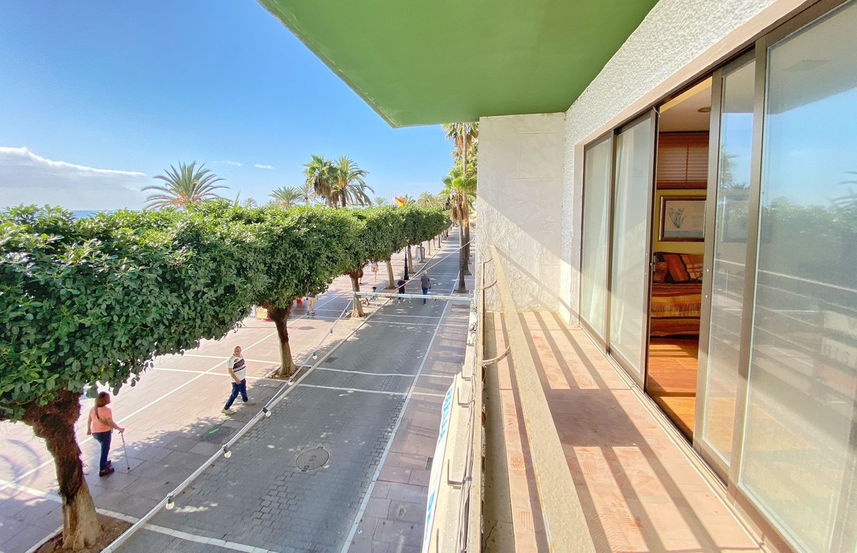 Se vende Oficina de 9 dormitorios en Costa Del Sol, Málaga, España
