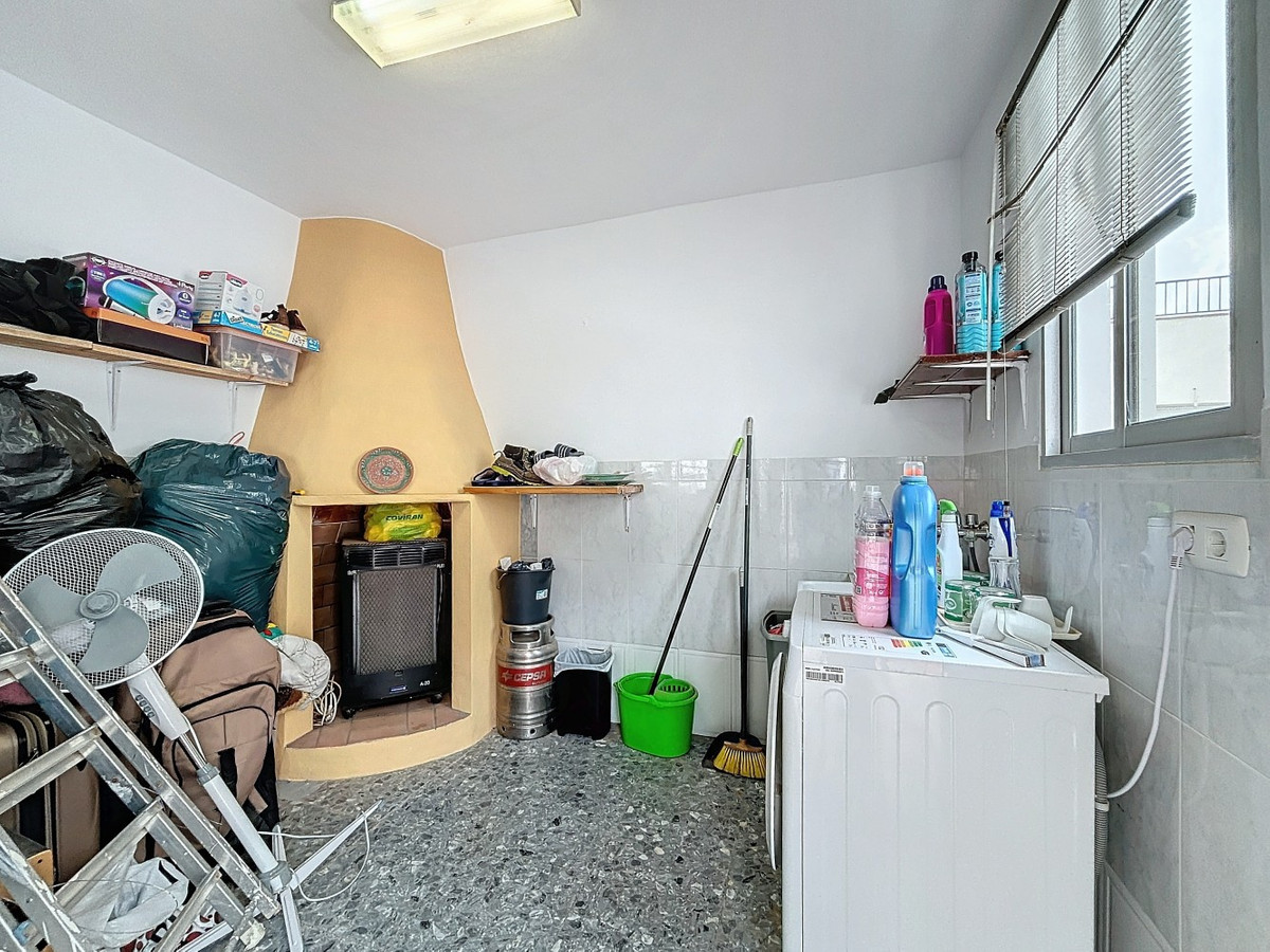Se vende Pareada de 3 dormitorios en Costa Del Sol East, Málaga, España