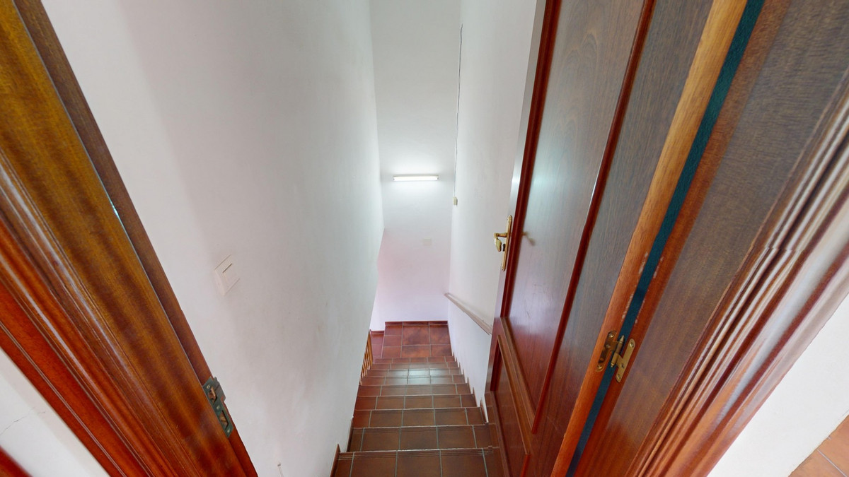 Se vende Villa - Chalet de 5 dormitorios en Costa Del Sol East, Málaga, España