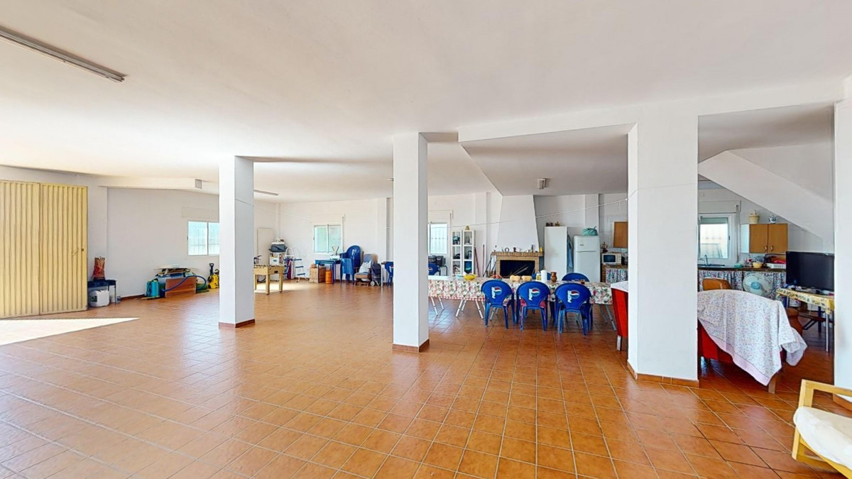 Se vende Villa - Chalet de 5 dormitorios en Costa Del Sol East, Málaga, España
