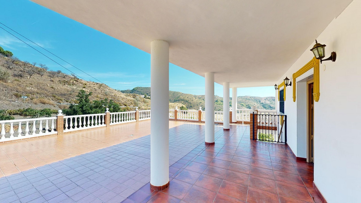 Se vende Villa - Chalet de 5 dormitorios en Costa Del Sol East, Málaga, España