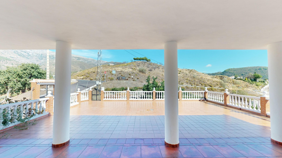 Se vende Villa - Chalet de 5 dormitorios en Costa Del Sol East, Málaga, España