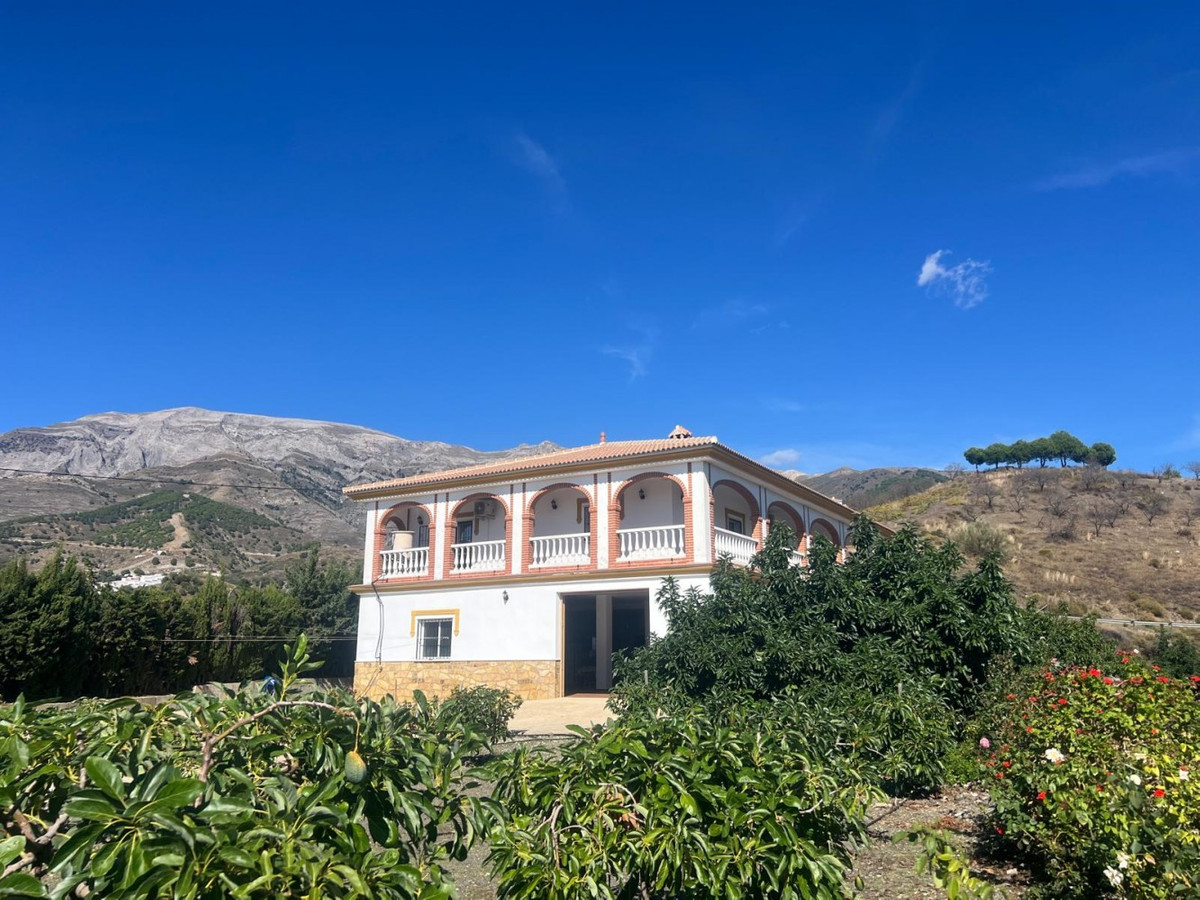 Se vende Villa - Chalet de 5 dormitorios en Costa Del Sol East, Málaga, España