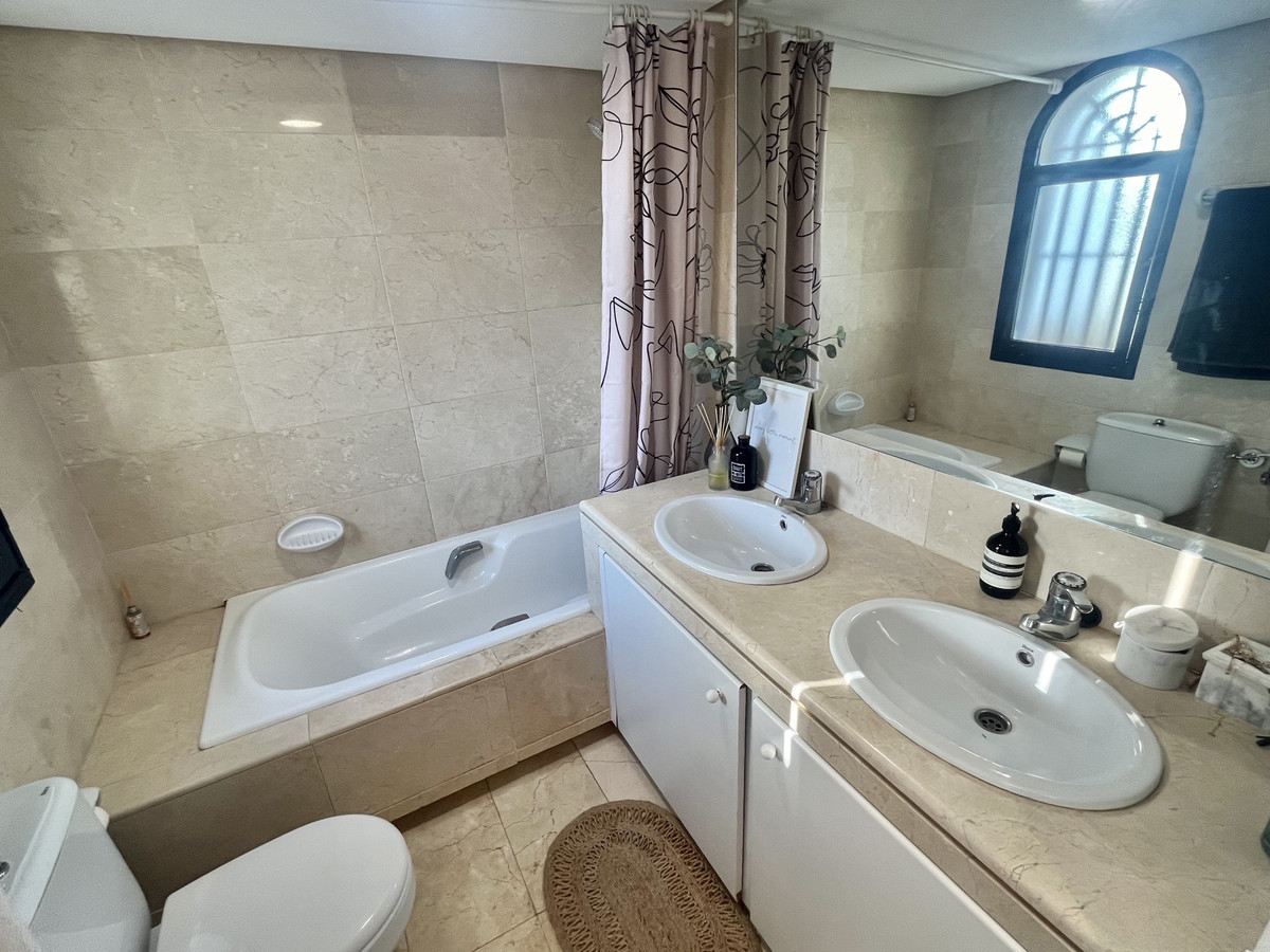 Se vende Adosada de 2 dormitorios en Costa Del Sol, Málaga, España