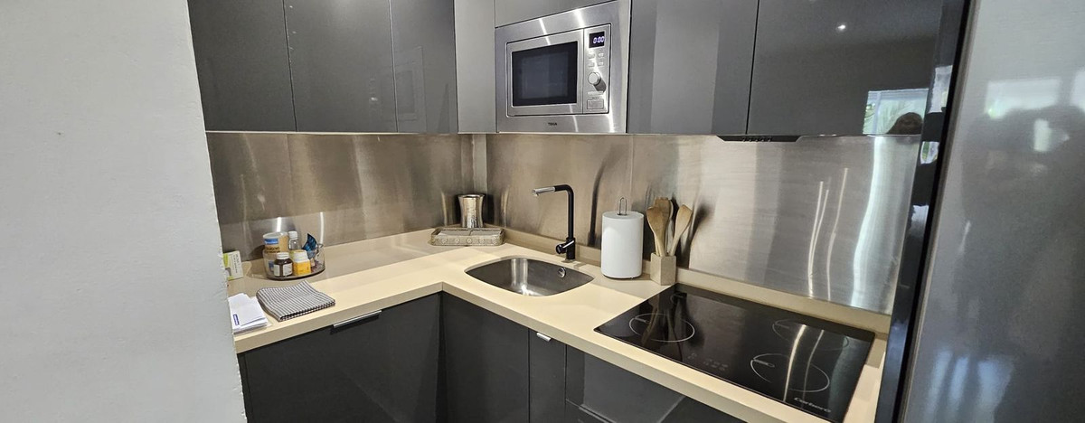 Se vende Estudio Planta Media de 1 dormitorios en Costa Del Sol, Málaga, España