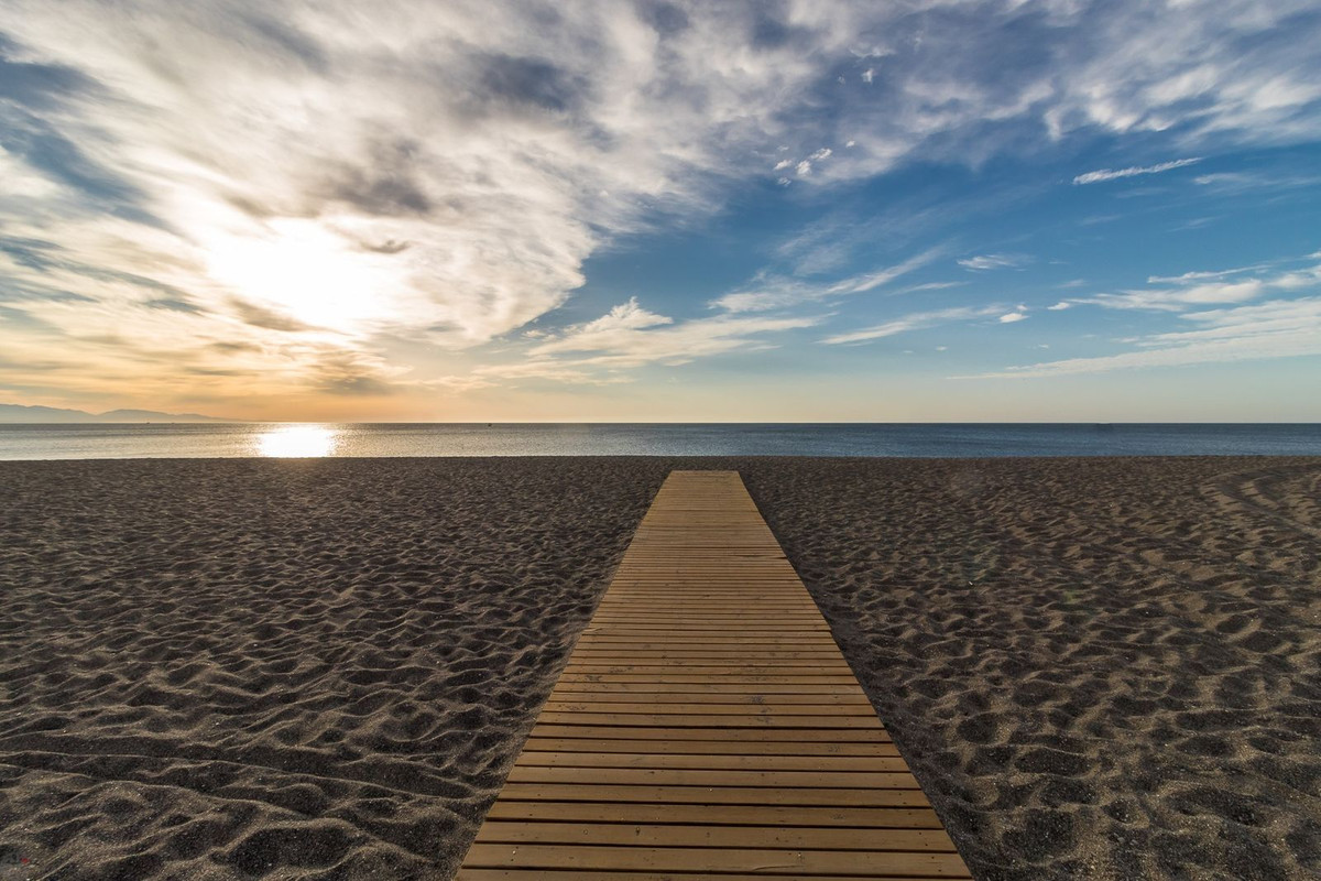 Se vende Tienda  en Costa Del Sol, Málaga, España