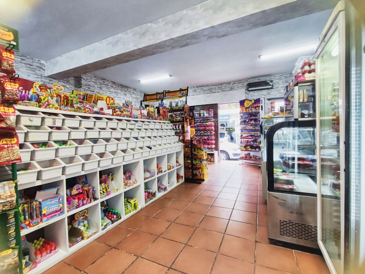 Se vende Tienda  en Costa Del Sol, Málaga, España