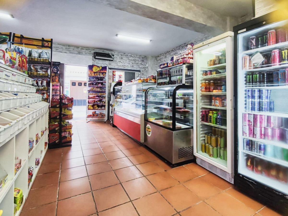 Se vende Tienda  en Costa Del Sol, Málaga, España