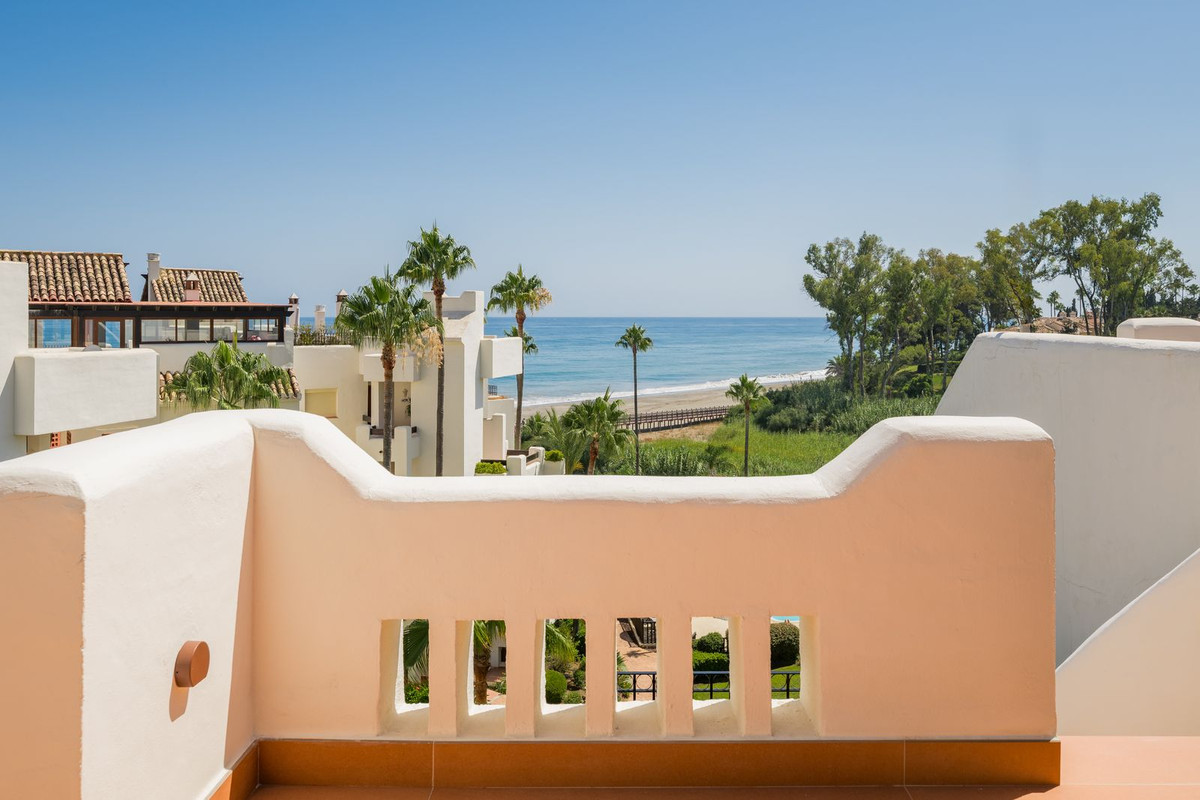3 Bed Apartment for sale in New Golden Mile Costa Del Sol, Málaga, Spain