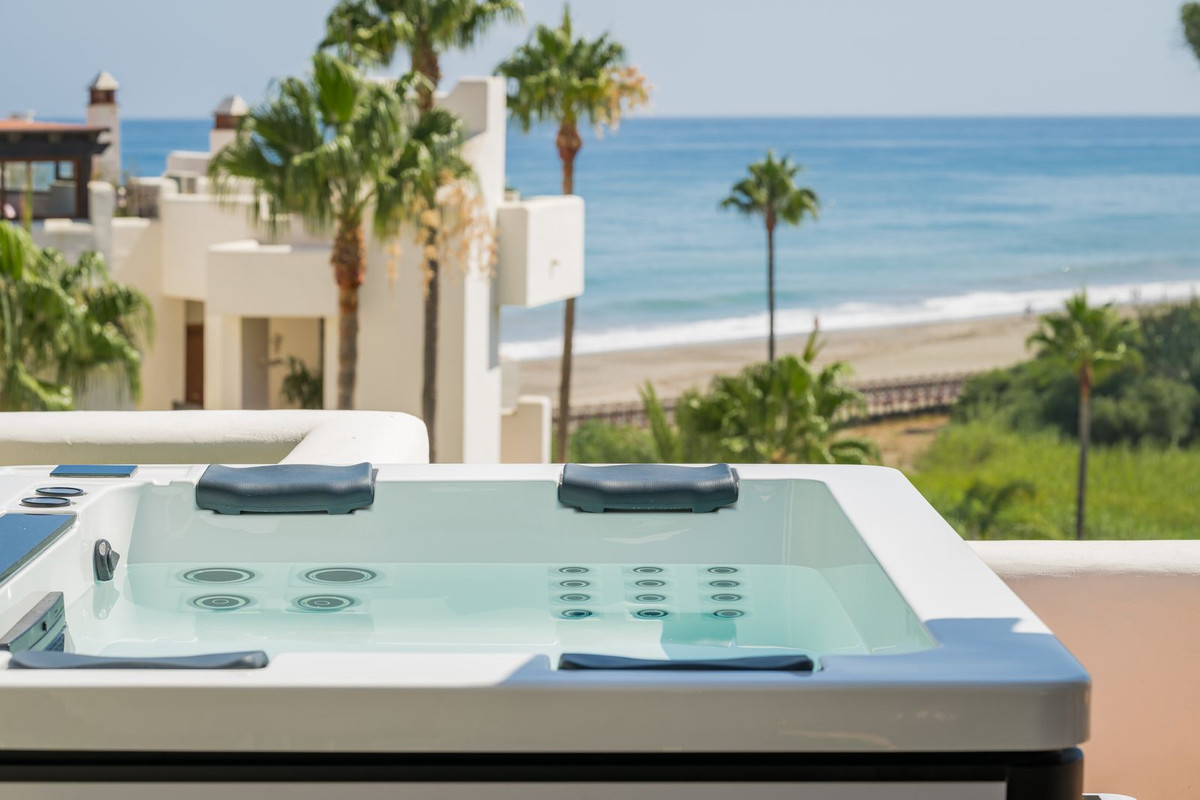 3 Bed Apartment for sale in New Golden Mile Costa Del Sol, Málaga, Spain