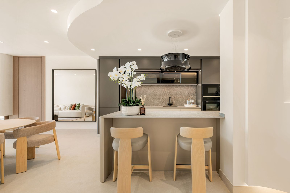 3 Bed Apartment for sale in New Golden Mile Costa Del Sol, Málaga, Spain